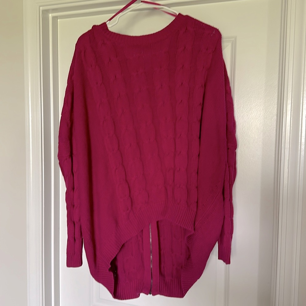 Pink Vince Camuto high/low sweater with zipper back Size M